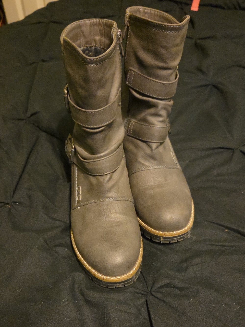 Global Win Women's Mid-Calf Buckle Strap Boots - Gray